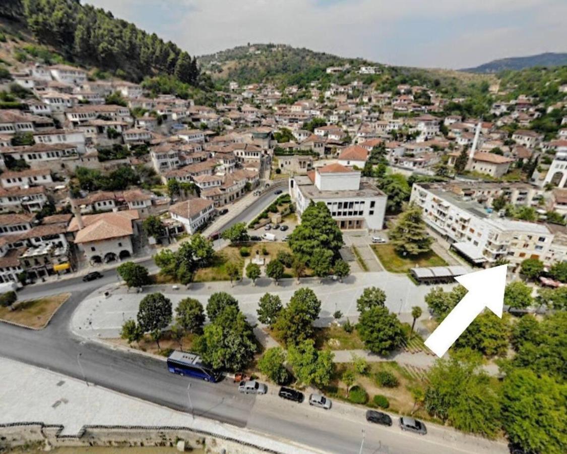 Promenade Apartment In City Centre Berat Exteriör bild