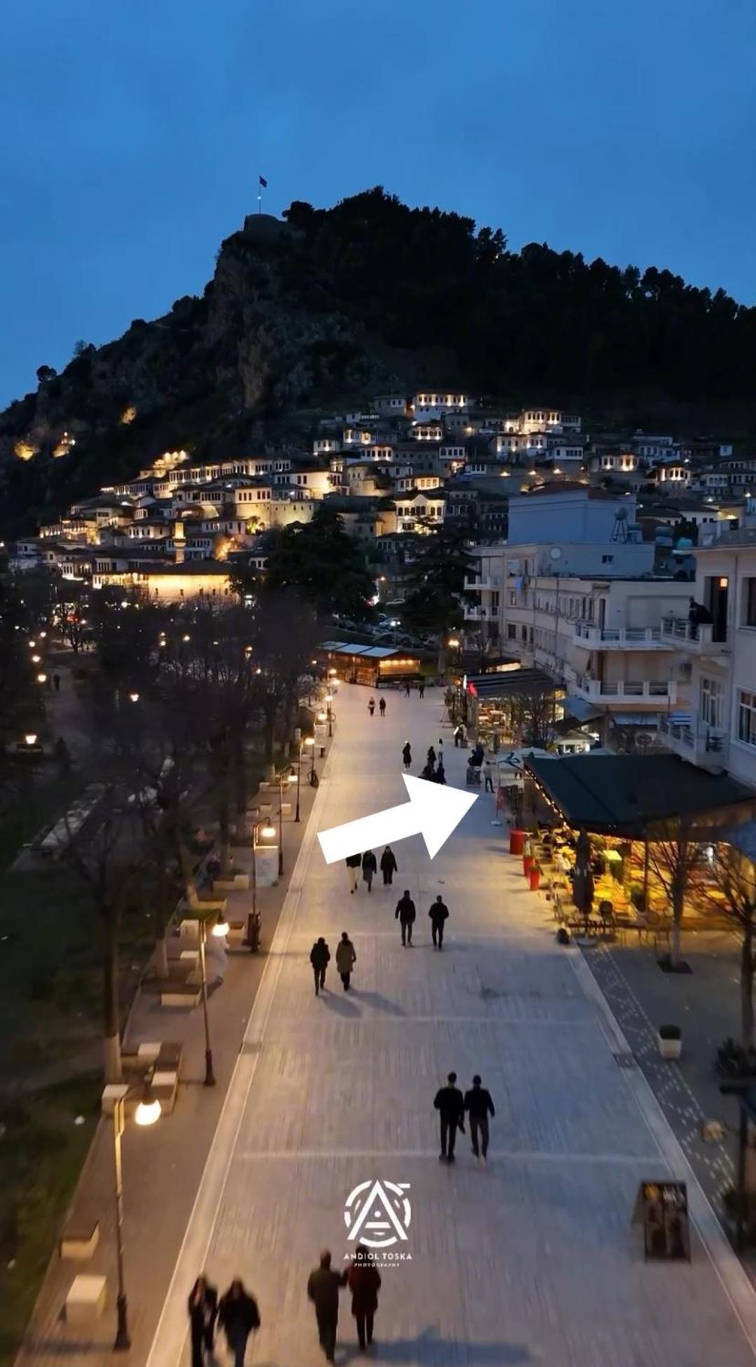 Promenade Apartment In City Centre Berat Exteriör bild