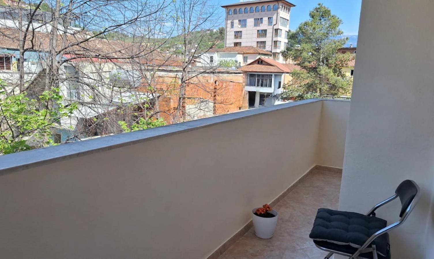 Promenade Apartment In City Centre Berat Exteriör bild